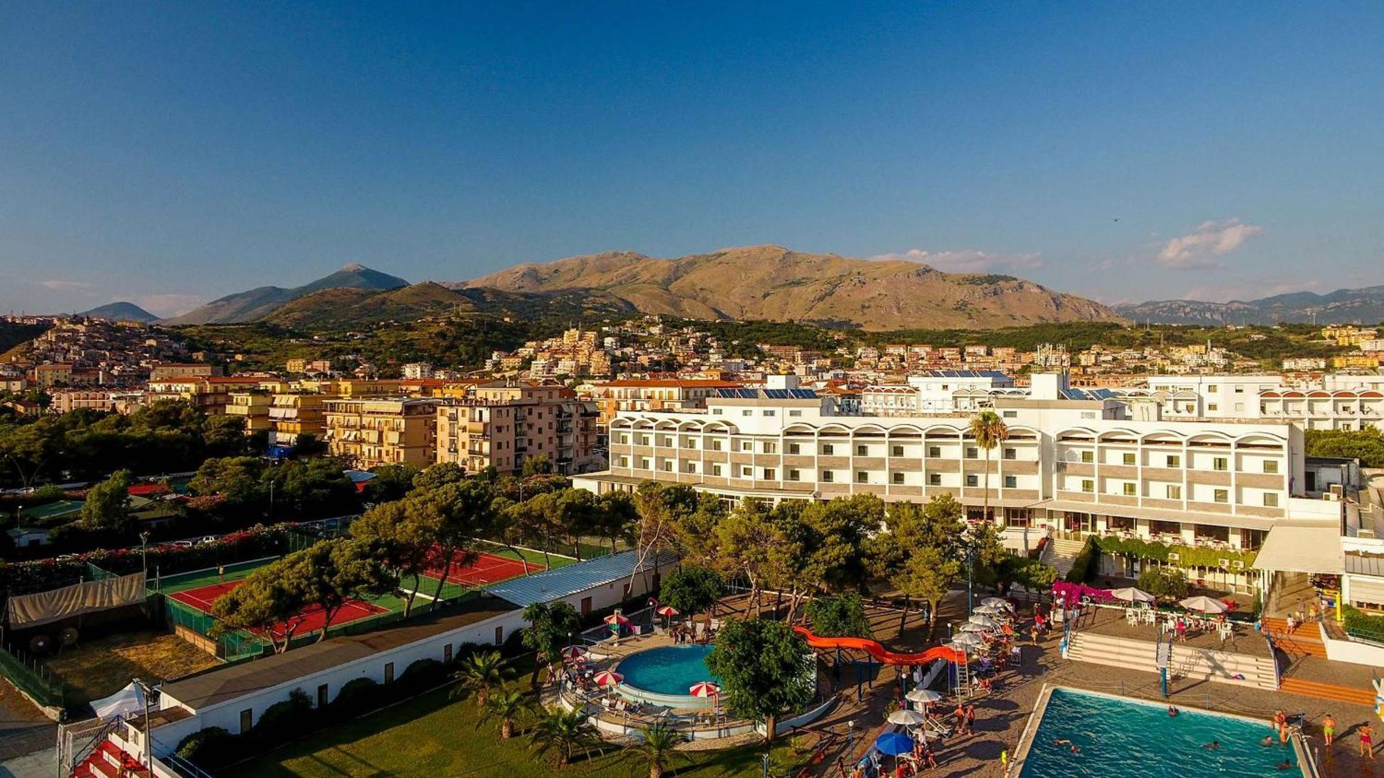Hotel Santa Caterina Village Club Scalea Exteriér fotografie
