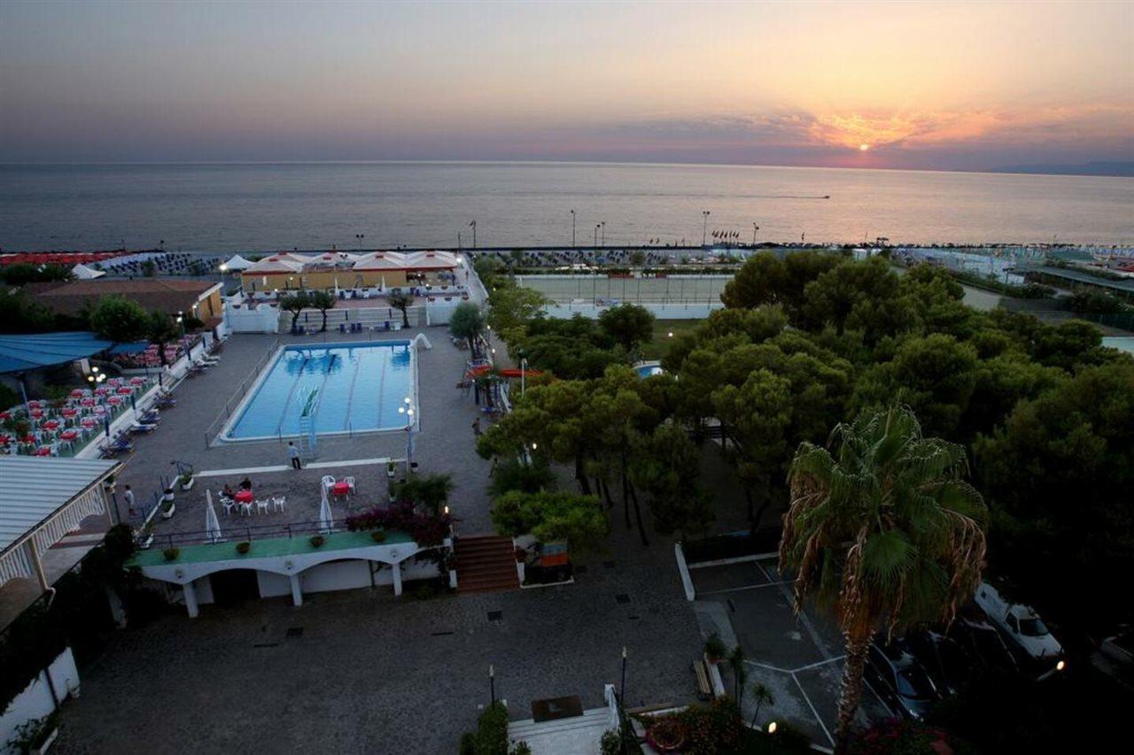 Hotel Santa Caterina Village Club Scalea Exteriér fotografie